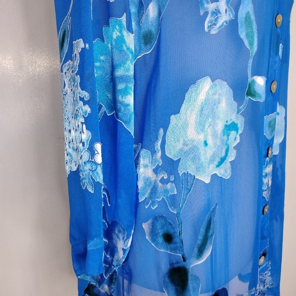 SHEER CUT VELVET BLUE ROSES BLOUSE - Picture 10 of 12